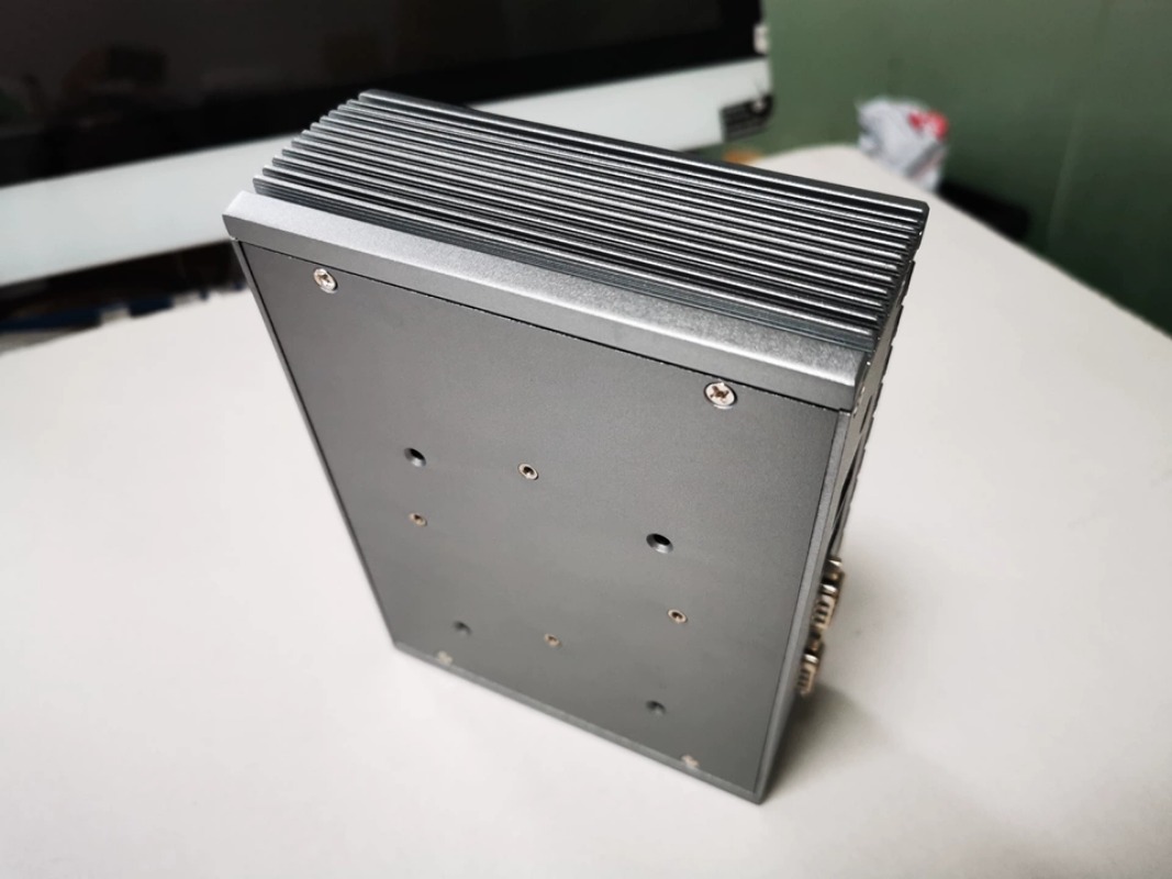 Für Mini-Industrie-PC, Quad-Co – Fanless Industrial Pc Rs485 Core I7 Bewertung und Preis